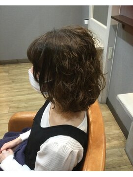 クロデザイン(KURO DESIGN) ミディアムふわふわパーマ