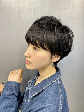 ハルキ ミナト ジャパン オオサカ(HARUKI MINATO japan OSAKA) 40代50代小顔似合わせカットくびレイヤーエモージュ大人可愛い