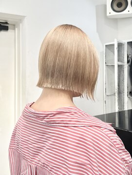 ココ 原宿(KOKO) 黒髪小顔クラゲヘアーオリーブグレーココアベージュブリーチ