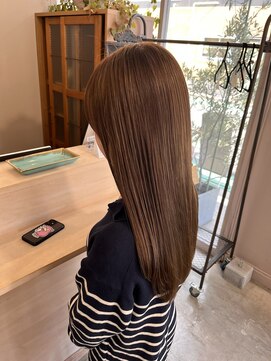 スアバイキキ(SuA by kiki.) 黒髪カタログ/ボブルフ/ネビージュ/ワンレン/[千葉]