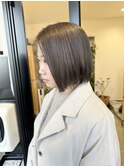 くすみベージュボブ