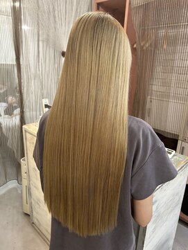 シャルム(charme) 光沢のある艶髪ブロンドカラー