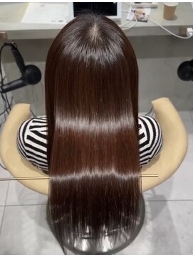 ロンドルピナス 小倉(Lond Lupinus) ブルーブラック/ワイドバング/美髪のススメ/外ハネボブ/北九州