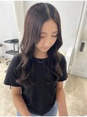 髪質改善ヘアスタイル外ハネボブワイドバングワインレッド