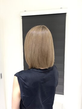 イロアイ(iro I) ミルクティーベージュ