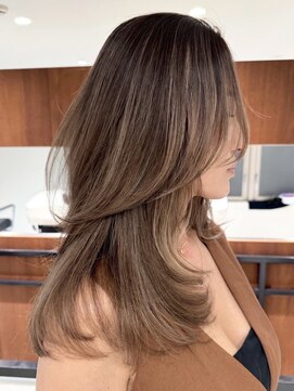 ジル ブラン 福岡(JIL BLAN) ボブ/ショート/レイヤーカット/顔まわり/白髪ぼかし/ハイライト