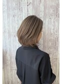 【ING】60代 大人女性のミディアムレイヤーカット