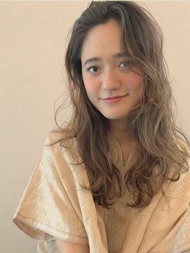 キサイ バズ(kisai BUZZ) ハイライト・透け感カラー♪かきあげロングへアー