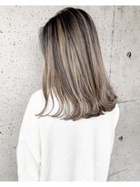 バーチョ(bacio)&nbsp;【bacio】バレイヤージュ  アッシュブロンド  外国人風