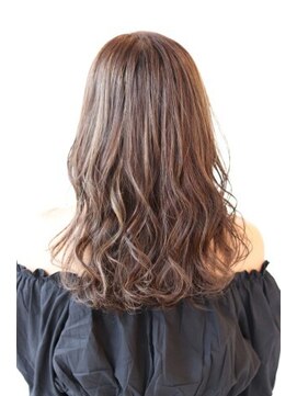 オサヤ ヨウカイチ(OSAYA YOKAICHI) ハイライトスタイル☆