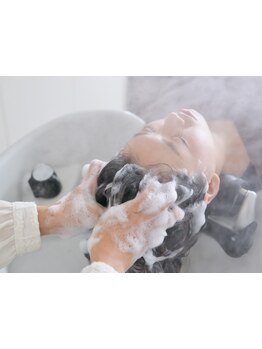 プライベートサロンでマンツーマン施術♪忙しい雰囲気を感じることなく、ゆったりとした自分時間を堪能◎