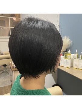 ビキ(BIKI) ショートボブ!