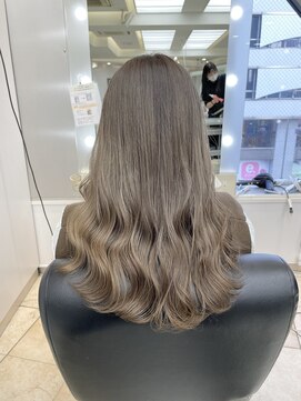 ラルムバイシー 新宿(LARME by Sea) 憧れのハイトーングレージュ【新宿/ブリーチ】