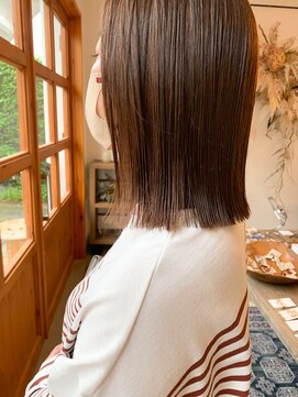 ヌイ(nui) [佐賀/切りっぱなしボブ/ブラウンカラー/ベージュカラー]