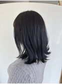 暗めカラー&外ハネミディアムスタイル