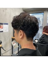 フイ 代々木(Hui)&nbsp;メンズ/アップバング/ツーブロックマッシュ/束間ショート/波巻き