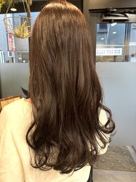 リノナ(Linona) ロングショートワンカールパーマカーキグレージュ前髪錦糸町