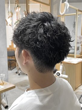 フェリアファム 北千里(FERIA fam) シャドウパーマ