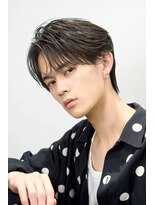 オーシャントーキョーオーバー 渋谷(OCEAN TOKYO OVER)&nbsp;マッシュセンターパートツーブロックフェザーパーマニュアンス