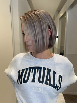 ナンバーウルスキキ(N°ulus kiki) ブリーチ/ダブルカラー/ハイトーンカラー/デザインカラー/名駅