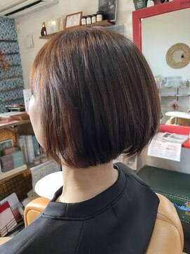 美容室ひろ カット+お白髪ぼかしケアカラー