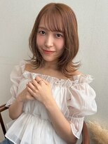 アモレット(amoretto)&nbsp;ベージュカラー 顔周りレイヤー 20代 外ハネボブ 髪質改善