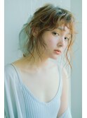 おくれ毛がかわいいヘアアレンジ