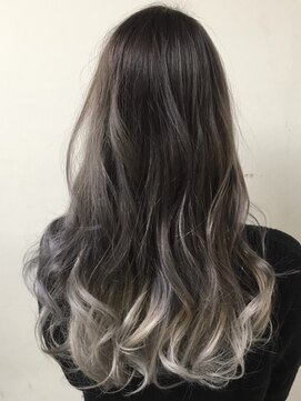 ビートヘアー 彦根イオンタウン店(BEET HAIR) 外国人風ホワイトグレージュグラデ【BEET イオンタウン彦根店】