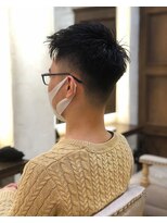 カリーナ(Carina) 〈キシタクヘアー〉強すぎないフェードベリーショート