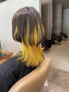 インビテーション 名古屋(invitation) ウルフインナーカラー、イエロー