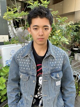 リール(rire) spiky short hair