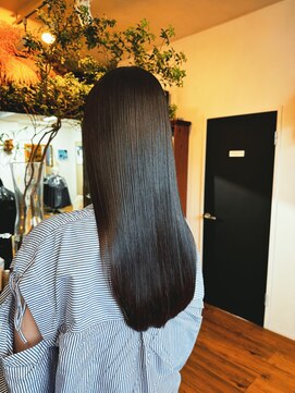 ニードジェリコ(NEED JERICHO) もわっと広がる髪質の方へ☆