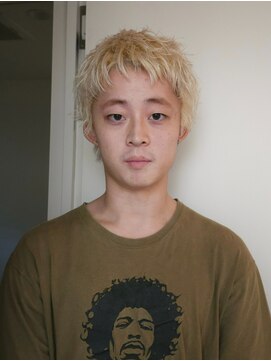 ユルクメゾンシティ 名古屋(JURK MAISON CITY) 【fuuki style】ホワイト ブロンド スパイキーショート