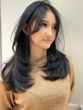 ヨロ 上野(YOLO) ハイライトカラーミルクティーベージュレイヤーカット