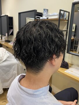 アルター(aL ter) ツイストスパイラル/フェザーパーマ【アルター鎌取店 今吉】