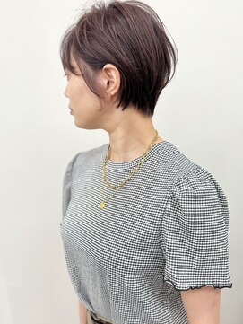 モリオ(morio) 耳掛けショートピンクブラウンカラーくびれショートボブ