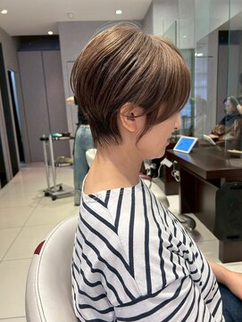 アース 栄店(HAIR&MAKE EARTH) earthショートレイヤーボブミルクティー丸みショートボブ