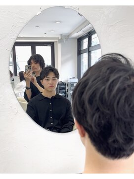 シロ(SiLO) サイド刈り上げ、襟足は刈らずのメンズショート★