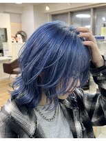 アトレ 福岡大名店(attrait) ネイビーブルー×ネオウルフカットで魅せる高透明感ストリート