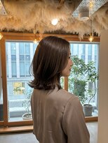 ホロル(horol)&nbsp;柔らかブラウンの外ハネミディ