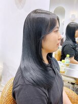 ティエラ 原宿 表参道(Tierra) ブリーチありブルーブラックで赤みなしカラー!