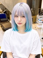 デイズ(days) ホワイトシルバーにインナーカラー水色ブルーカラー