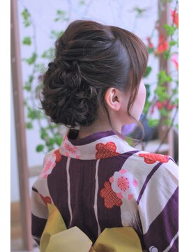 ヴェリテ(Verite produced by LA'BO) 【Verite】浴衣アップ　バックスタイル