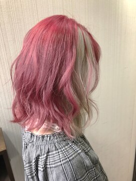 トムキャット(TOM CAT) ピンクにワンポイントホワイトカラー