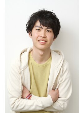 メンズウィル バイ スヴェンソン 水戸スタジオ(MEN'S WILL by SVENSON) ツイストパーマを緩く用いたショートレイヤーコンマヘア