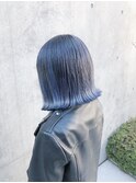 ブルー