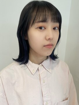 ルシュカイチマルニ(Rasca102) ♪Rasca☆ネイビーブルー×外はねボブ