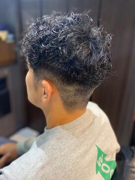 バーバーバー 四谷(BARBER-BAR) 大人のパーマスタイル