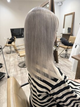 シキ(C key) ホワイトカラー