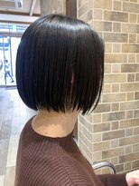 ネオリーブエム(Neolive em;)&nbsp;軽めワンレンボブスタイル